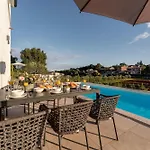 Villa Noah - Luxurious With Private Pool
