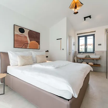 Villa Noah - Luxurious With Private Pool *