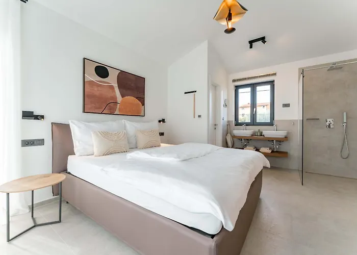 Villa Noah - Luxurious With Private Pool *