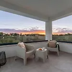 Noah - Luxurious With Private Pool Βίλα