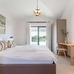 Noah - Luxurious With Private Pool