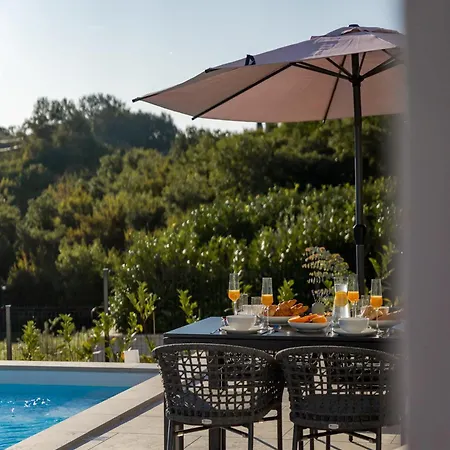 Willa Noah - Luxurious With Private Pool