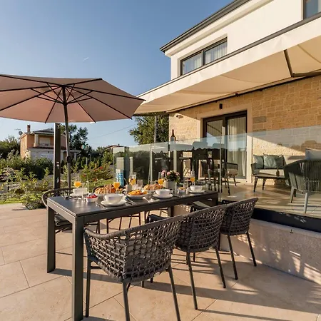 Noah - Luxurious With Private Pool Willa Vranje Selo