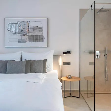 Noah - Luxurious With Private Pool Willa