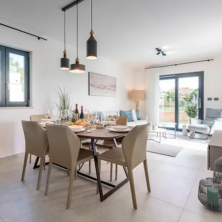 Noah - Luxurious With Private Pool Villa Vranje Selo