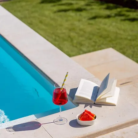Villa Noah - Luxurious With Private Pool