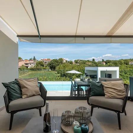 Willa Noah - Luxurious With Private Pool Vranje Selo