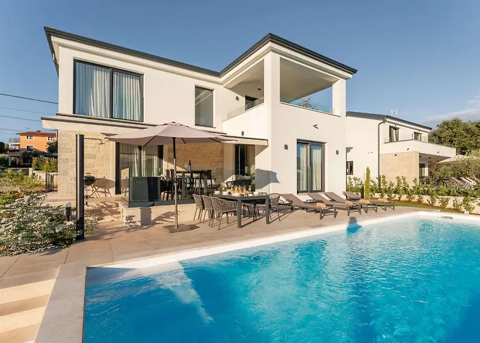 Vila Noah - Luxurious With Private Pool Vranje Selo