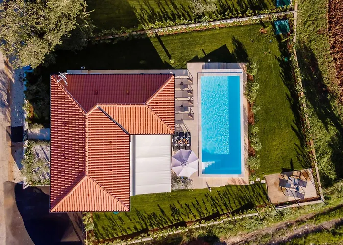 Noah - Luxurious With Private Pool * Vranje Selo
