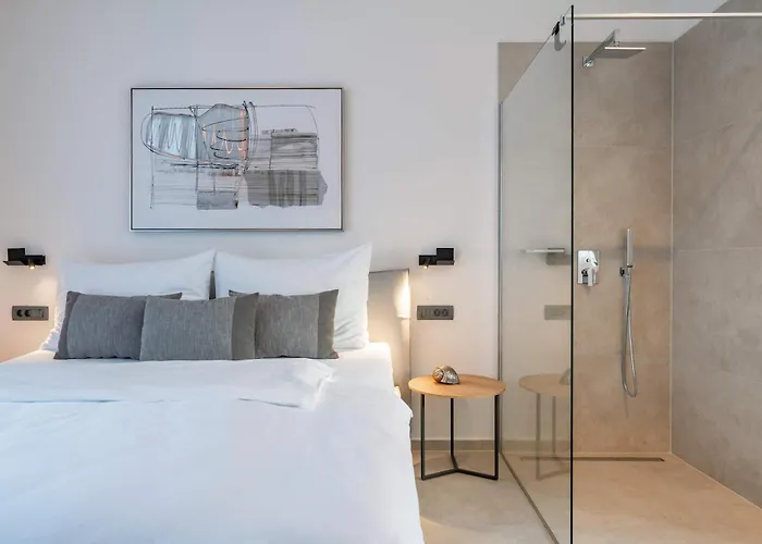 Noah - Luxurious With Private Pool Vila