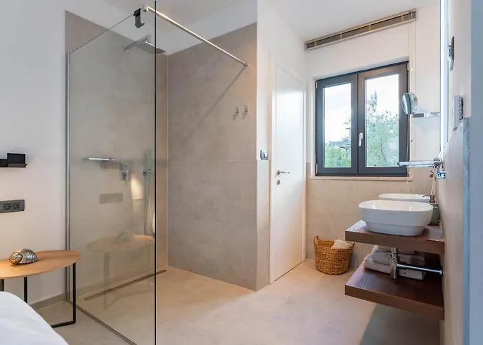 Noah - Luxurious With Private Pool Vila Vranje Selo