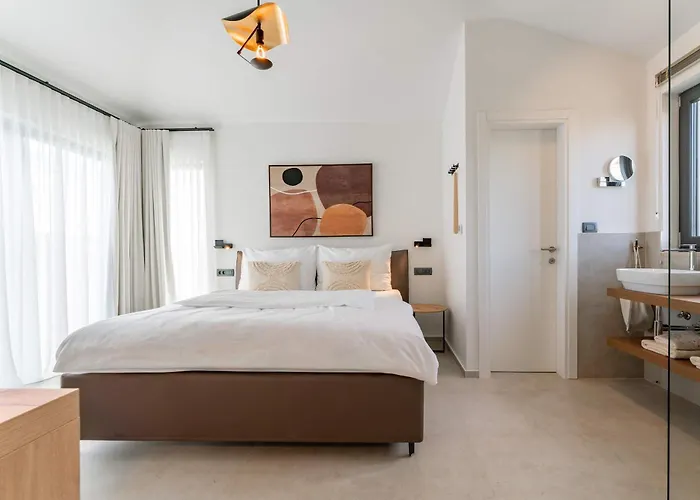 Vila Noah - Luxurious With Private Pool Vranje Selo