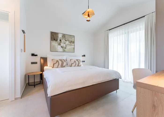 Noah - Luxurious With Private Pool וילה